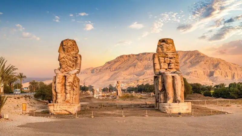 colossi-of-memnon-egypt-reisen-tours-7